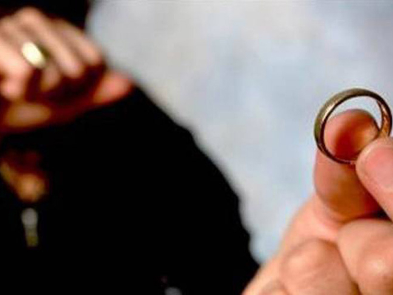 في الكويت .. طلاق بعد ثلاث دقائق من عقد القران!